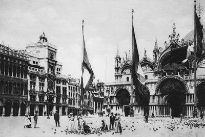Venedig, klocktornet och S Marco-kyrkan (s/v foto) av Italian Photographer