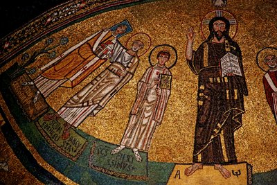 Apsid med Kristus, helgon och påven Gregorius IV (mosaik) av Italian School