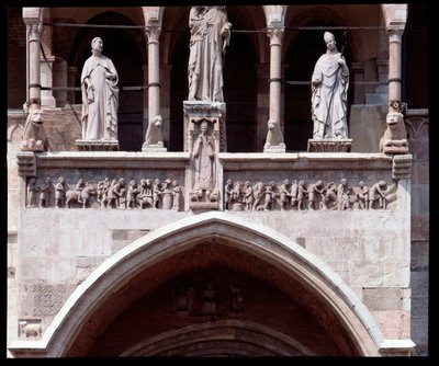 Fris av månaderna för huvudentrén (skulptur av Italian School