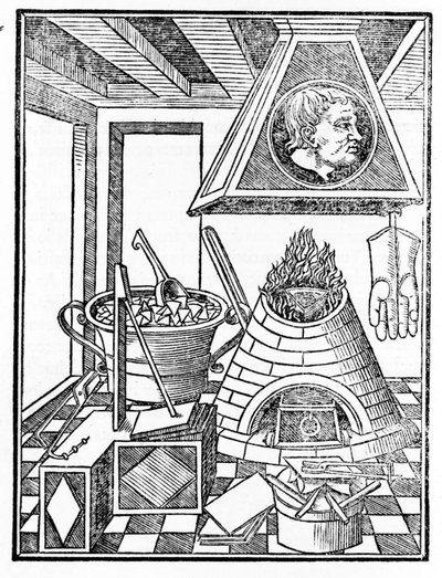 Interiörvy av en metallurgiverkstad Gravyr från "Voarchadumia contra alchimiam ars distincta ab archimia et sophia.." av Giovanni Agostino Pantheo (1517-1535) av Italian School