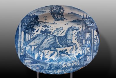 Tallrik dekorerad med kapplöpningshästar och en vapensköld, första hälften av 1700-talet (majolica) av Italian School