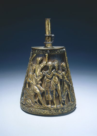 Pulverkolv, ca 1590 (förgylld mässing över tygklädd trä) av Italian School