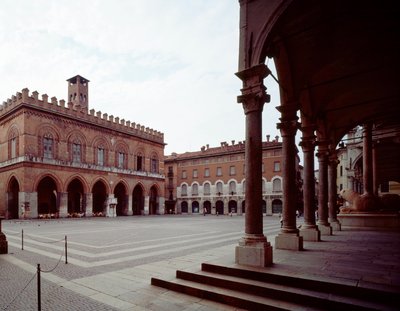 Utsikt över huvudtorget (Piazza del Comune) av Italian School