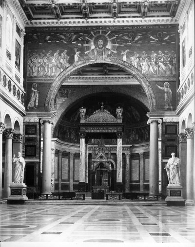Utsikt över högaltaret med ett tabernakel av Arnolfo di Cambio (ca 1245-1310) och med St Pauls grav nedanför av Italian School Italian School