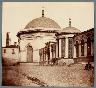Sultan Mahmuds gravmonument [Istanbul. Sultan Mahmuds gravmonument] av James Robertson