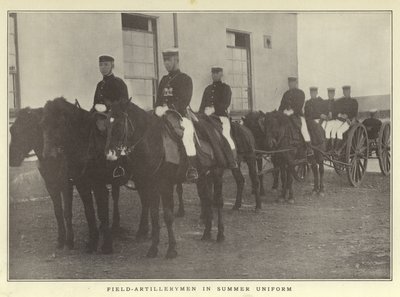 Fältartillerister i sommaruniform av Japanese Photographer