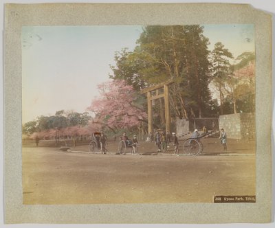 Uyeno Park, Tokyo, Japan (handfärgat svartvitt foto) av Japanese Photographer
