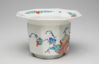 Bägare, sent 1600-tidigt 1700-tal (Kakiemon, porslin med överglasyr emalj) av Japanese School