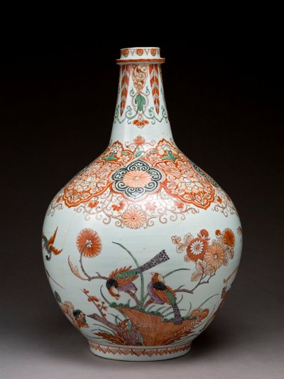 Stor flaskvas, dekorerad i Holland i Imari-stil, Ko-Imari, sent 1600-tal (lergods med emalj överglasyr) av Japanese School