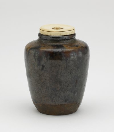 Tecaddie, katatsuki-typ, Seto, Aichi-prefekturen, Edo-perioden, mitten av 1600-talet (keramik) av Japanese School
