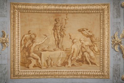 Falskt förgylld relief, med statyn av Bacchus omgiven av några offrare som höjer vinkoppar av Jean Boulanger