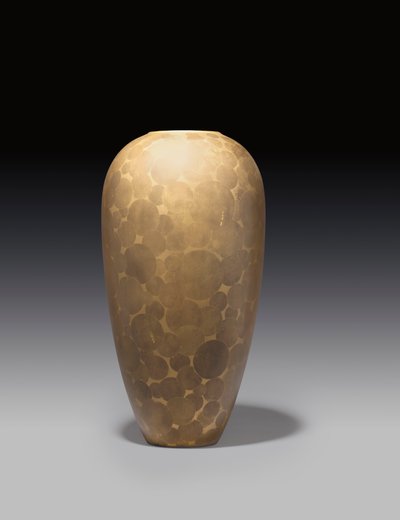 Vas, ca 1925 (lackerad metall) av Jean Dunand