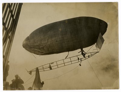 Luftskepp "California Arrow" av Jessie Tarbox Beals
