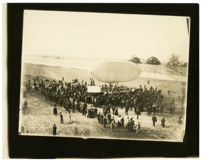 Luftskepp "California Arrow" av Jessie Tarbox Beals