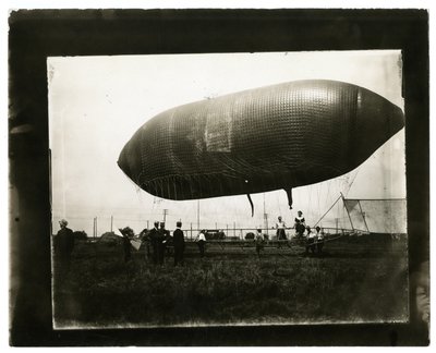 Luftskepp "California Arrow" av Jessie Tarbox Beals
