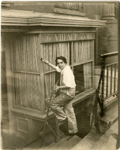 Charlotte Powell, bymålare, ca 1905-16 (foto av gelatinsilver) av Jessie Tarbox Beals