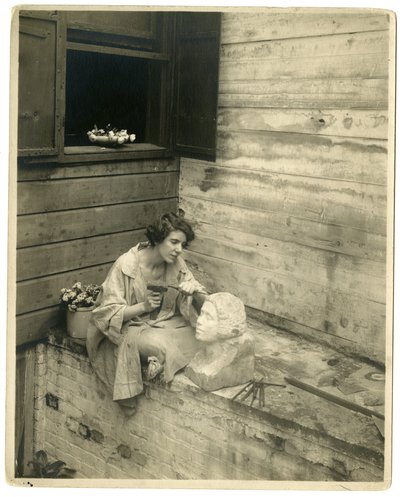 Edith Unger från Mad Hatter Tea Room av Jessie Tarbox Beals
