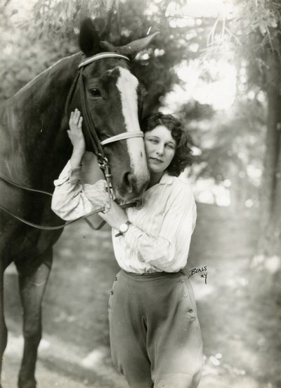 Judith Anderson, ca 1917-24 (foto av gelatinsilver) av Jessie Tarbox Beals
