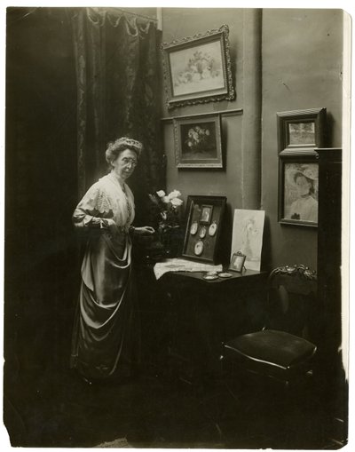 Miss Wilmut, ca 1905-18 (foto av gelatinsilver) av Jessie Tarbox Beals