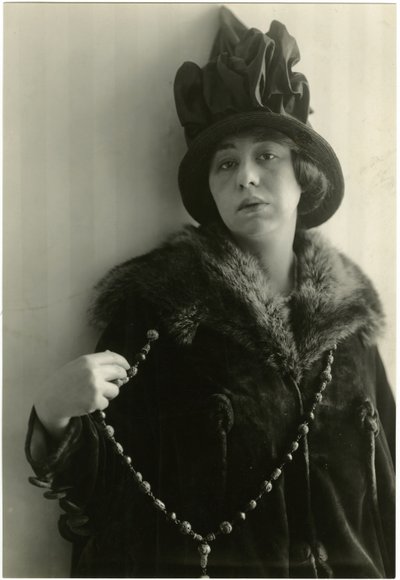Zoë Akins, författare till Déclassée, c.1905-40 av Jessie Tarbox Beals
