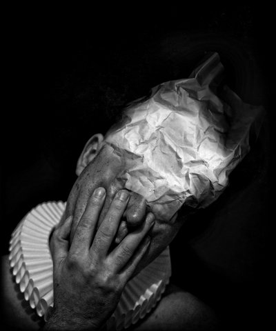 A clowns death (serie), 2014 (fotokonst digital konst) av Johan Lilja