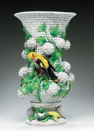 Meissen snöbollsvas, mitten till slutet av 1800-talet (porslin) av Johann Joachim (after) Kändler