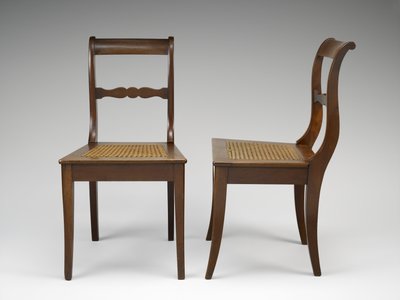 Ett par sidostolar, ca. 1846-1860 (svart valnöt, käpp) av Johann Michael Jahn