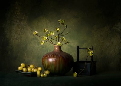 Elegant grönt stilleben av John-Mei Zhong