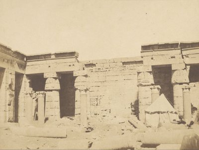 Medinet Habu, Secound Court av John Beasly Greene