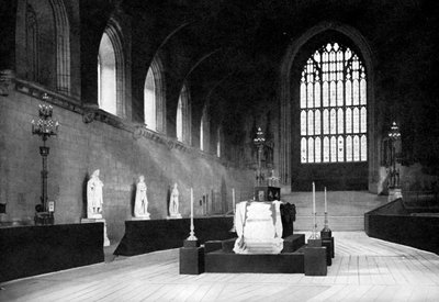 De liggande i delstaten William Gladstone, Westminster Hall, London, 1898 c1905. av John Benjamin Stone