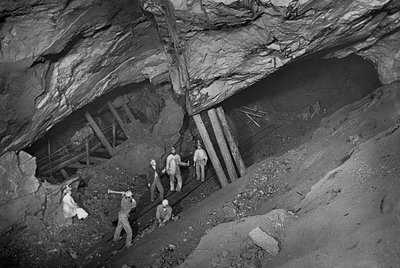 Underjordisk gruvdrift, Dolcoath, Cornwall av John Charles Burrow