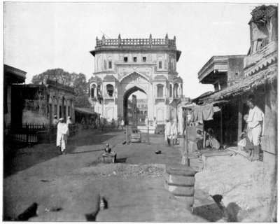 Porten till Lucknow, Indien, sent 1800-tal av John L. Stoddard