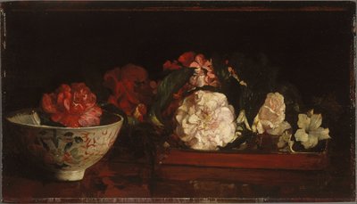 Blommor på en japansk bricka på ett mahognybord av John La Farge