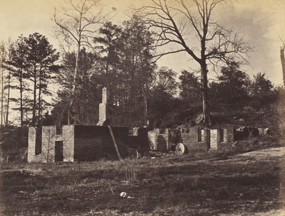 Ruiner på Gaines Mill, Virginia, april 1865 (albumintryck monterat på vävt papper) av John Reekie