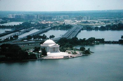 Jefferson Memorial, byggt 1938-43 av John Russell Pope