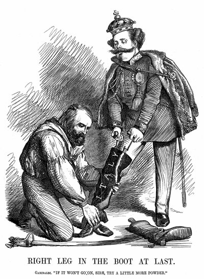 Enande av Italien: Giuseppe Garibaldi (1807-1882) hjälper Victor Emmanuel II (1820-78) att ta på sig Italiens känga. John Tenniel tecknad film från Punch, London av John Tenniel