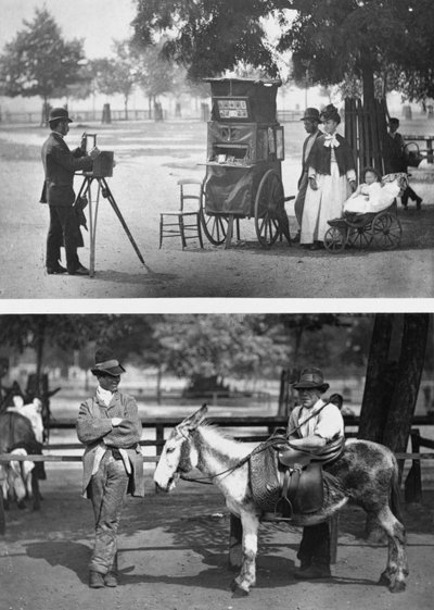 Fotografering på allmänningen och väntan på hyra, 1876-77 (woodburytype) av John Thomson