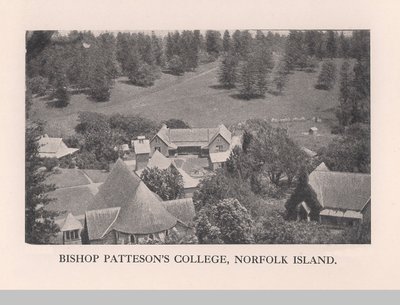 Bishop Pattesons College, Norfolk Island, 1912 av John Watt Beattie