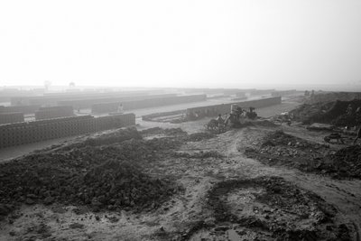 Tegelfabriker i Kolkata, Indien, 2016 (foto) av Jon Nicholson