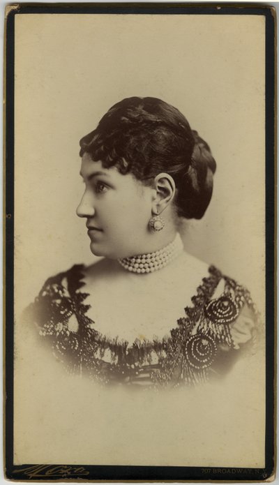 Mrs William Astor (sepiatryck) av José Maria Mora