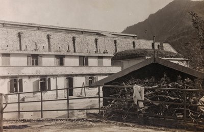 Album "Mitt världskrig - minnen av sydvästra fronten i Kärnten, Italien, Trentino-Alto Adige) 31/03/1915-12/11/1918 - Josef Zohles Wien ": fästningen Chiusaforte av Josef Zohles