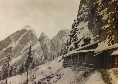 Album "Mitt världskrig - minnen av sydvästra fronten i Kärnten, Italien, Trentino-Alto Adige) 31/03/1915-12/11/1918 - Josef Zohles Wien ": militärbaracker i Alto av Josef Zohles