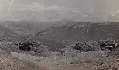 Album "Mitt världskrig - minnen av sydvästra fronten i Kärnten, Italien, Trentino-Alto Adige) 31/03/1915-12/11/ 1918 - Josef Zohles Vienna ": skyddsrum för vapen i Al av Josef Zohles