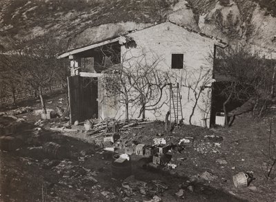 Album "Mitt världskrig - minnen av sydvästra fronten i Kärnten, Italien, Trentino-Alto Adige) 31/03/1915-12/11/ 1918 - Josef Zohles Wien ": hus (s/v foto) av Josef Zohles