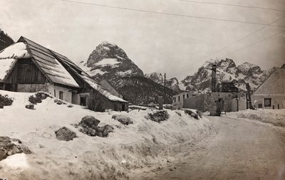 Album "Mitt världskrig - minnen av sydvästra fronten i Kärnten, Italien, Trentino-Alto Adige) 31/03/1915-12/11/ 1918 - Josef Zohles Wien ": utsikt över Cave del Predil (b/ av Josef Zohles
