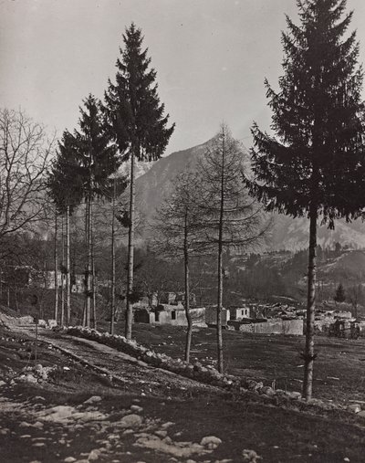 Album "Mitt världskrig - minnen av sydvästra fronten i Kärnten, Italien, Trentino-Alto Adige) 31/03/1915-12/11/1918 - Josef Zohles Wien ": spillror av Pliczna (s/v foto av Josef Zohles