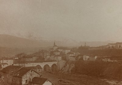 Album "Mitt världskrig - minnen av sydvästfronten (Kärnten, Italien, Sydtyrolen) (Mitt världskrig - minnen från sydvästra fronten i Kärnten, Italien, Trentino Alto Adige) 31 / III / 1915-12 / XI / 1918 - Josef Zohles Wien ": utsikt över Tonia av Josef Zohles