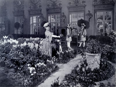 Rejane (Gabrielle Charlotte Reyu, dit) (1856-1920), fransk komiker som anlände i en stol för att bära en baldräkt i New York 1905 av Joseph Byron