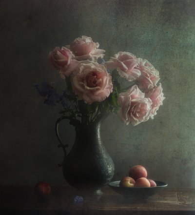 Stämningsfulla rosa rosor och persikor av Judy Tseng