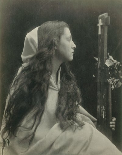 (”Kvinna med ett krucifix”) Mary Ann Hillier av Julia Margaret Cameron